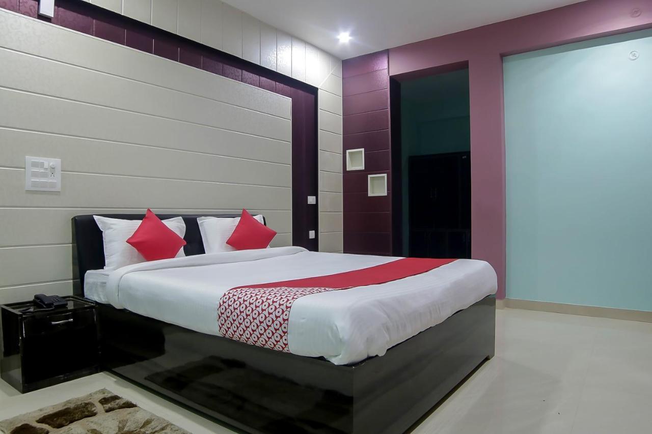 Oyo 30488 Satkar Hotel Pithoragarh Екстер'єр фото